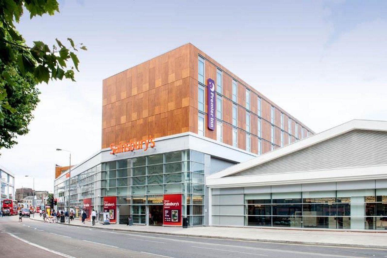 Premier Inn London Wandsworth Екстер'єр фото